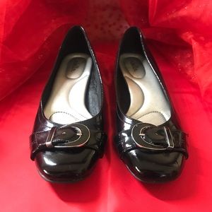 Abella black patent comfortable flats